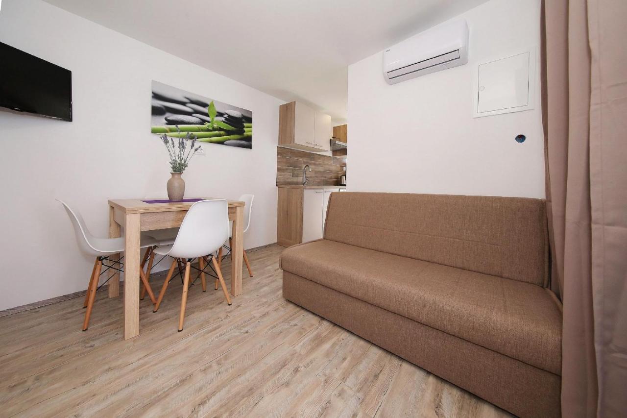 Mobile Home Plumeria 1 Biograd Na Moru Exterior foto