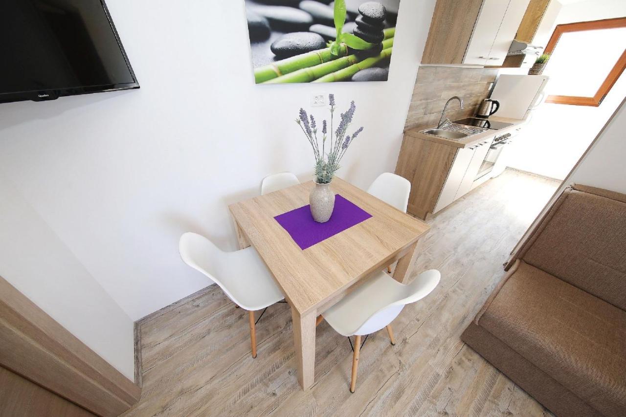 Mobile Home Plumeria 1 Biograd Na Moru Exterior foto